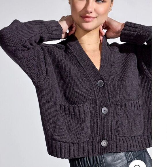 Brochu Walker Cropped Cardigan in Washed Black Linen - Picture 3 of 8